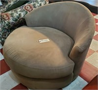 Huge overstuffed cuddle chair - spins in a circle