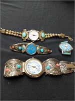 Turquoise watches & Snoopy