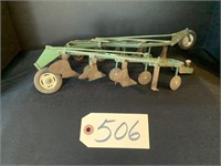 Summer Toy Tractor Auction