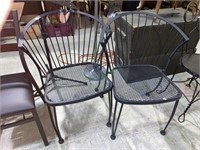 Pair of barrel back metal patio chairs (808)