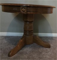WOOD ROUND SIDE TABLE