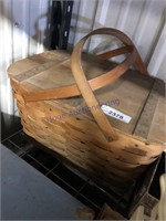 wooden picnic basket