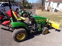 John Deere 2305 4x4 Diesel tractor