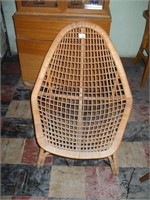 MID-CENTURY RATTAN CHAIR