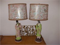 TWO ORIENTAL LAMPS AND 4 WALL HANGINGS