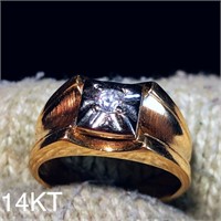 14KT Gold Ring With Diamond
