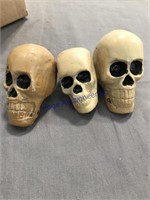 Metal skull paperweights