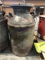 10 gallon milk can with lid