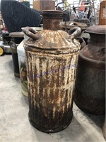 5 gallon can with screw top lid