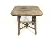 Old Hickory Square Table
