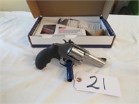 Smith & Wesson 60-15 .357 mag Revolver