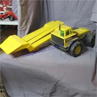 Tonka heavy hauler w/ramps