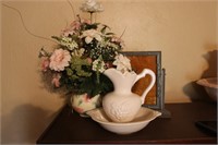 Sm Pitcher & Bowl, Vintage Frame, & Floral