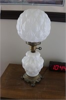 Milkglass Double Globe Lamp