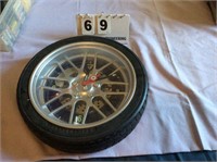 Tire clock, battery operated