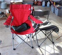 Lot 2 Lawn Chairs