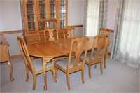 Oak Dining Room Table w/ 6 Upholstered Chairs, 2 l