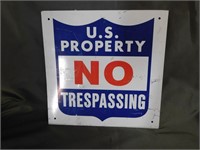 U.S. Property No Trespassing Tin Sign