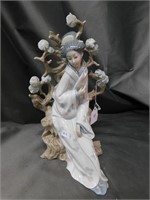 Lladro Asian Lady Sitting By Bonsai As-Is