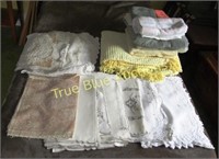 Placemats Runners Napkins Doilies Blanket & Towels