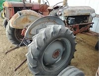Ford 971 Select-O-speed gas tractor