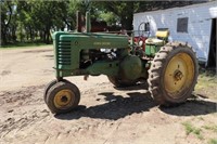 1949 JD A Tractor #635782