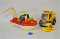 2 pcs Fireboat & Remote Control Truck