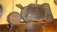 (5) pieces: Assortment of Cast Iron Cookware