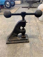 ANTIQUE INDUSTRIAL PRESS