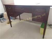 Mahogony Hepplewhite Desk w/ leather insert