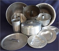 Misc Vintage Pans, Molds, etc