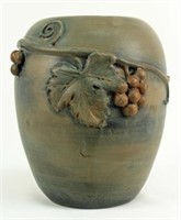 Online Only Pottery & Teapots Absolute Auction