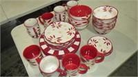 28 PC TEMP-TATIONS OVENWARE DISHES