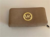 Michael Kors Tan Change Wallet