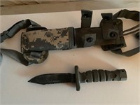 Army Survivor Knife w/leg sheath