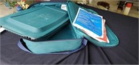 Pyrex portables glass baking dish and carrying