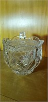Beautiful crystal candy dish approx 4