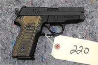 (R) Sig Sauer M11-A1 9MM Para Pistol