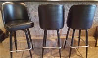 3 VINYL BARSTOOLS