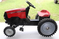 Case IH MX 285 Magnum series pedal tractor