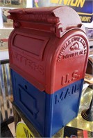 Cast iron US mailbox