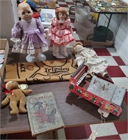 Old toy Kariola music Cinderella book dolls more
