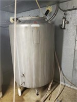 Beer Holding Tank