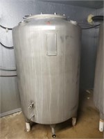 Beer Holding Tank