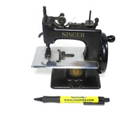 Singer Child's Sewing machine