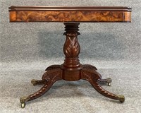 NY CLASSICAL CARD TABLE W. CRISPLY CARVED LEGS