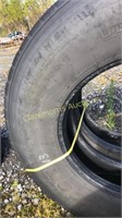 Pair of truck tyre 295/80222.5 Hancook