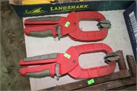 2 clamps