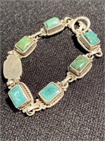 Turquoise bracelet set in sterling silver