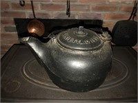 A.T. Nye Marietta Cast Iron Tea Pot